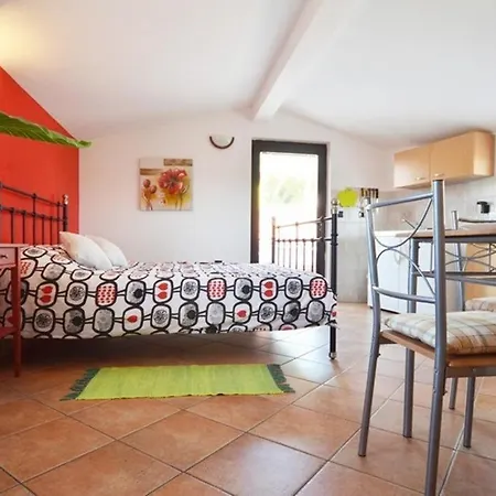 One Bedroom In I *